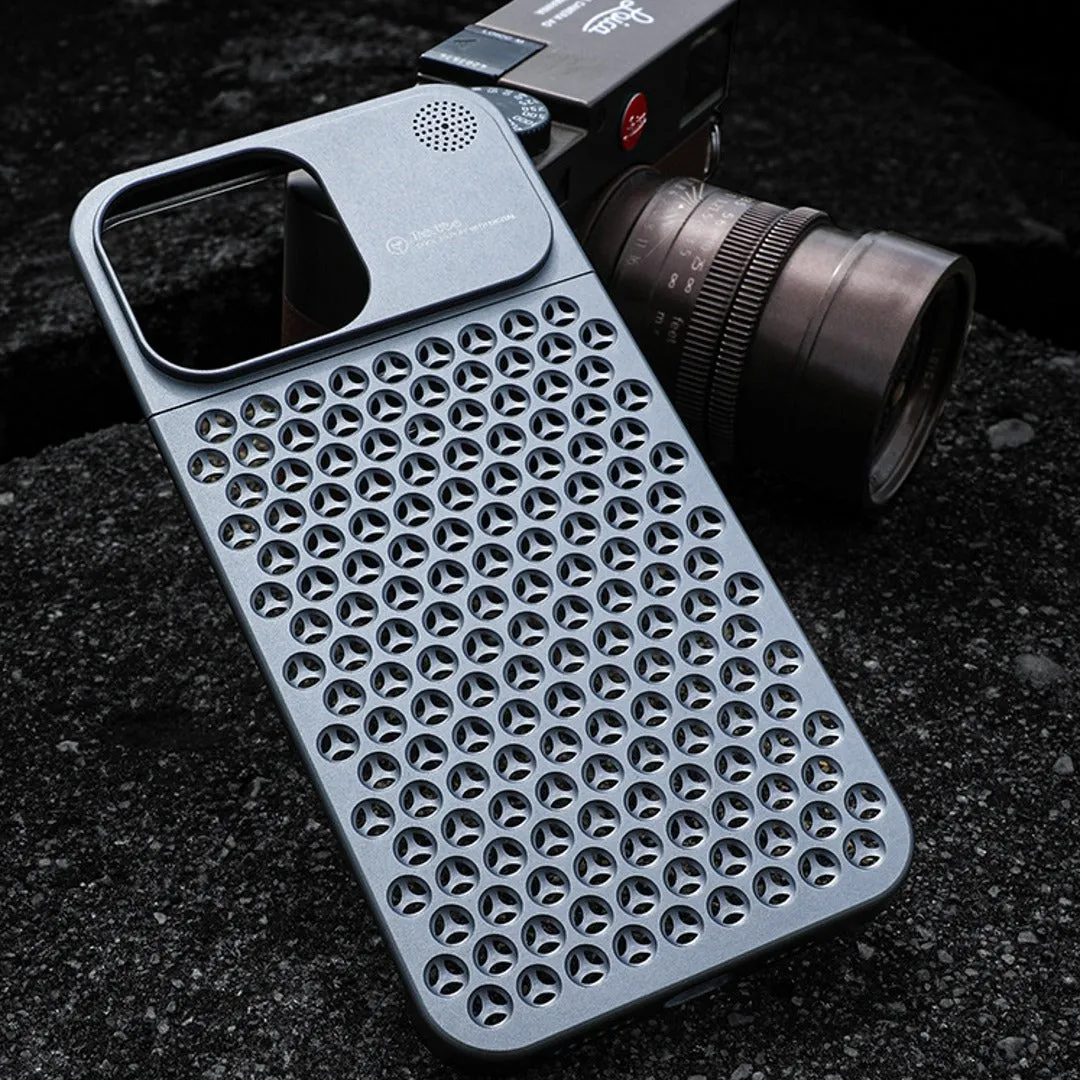 Aero Mesh ® Metallic Hybrid Case - iPhone