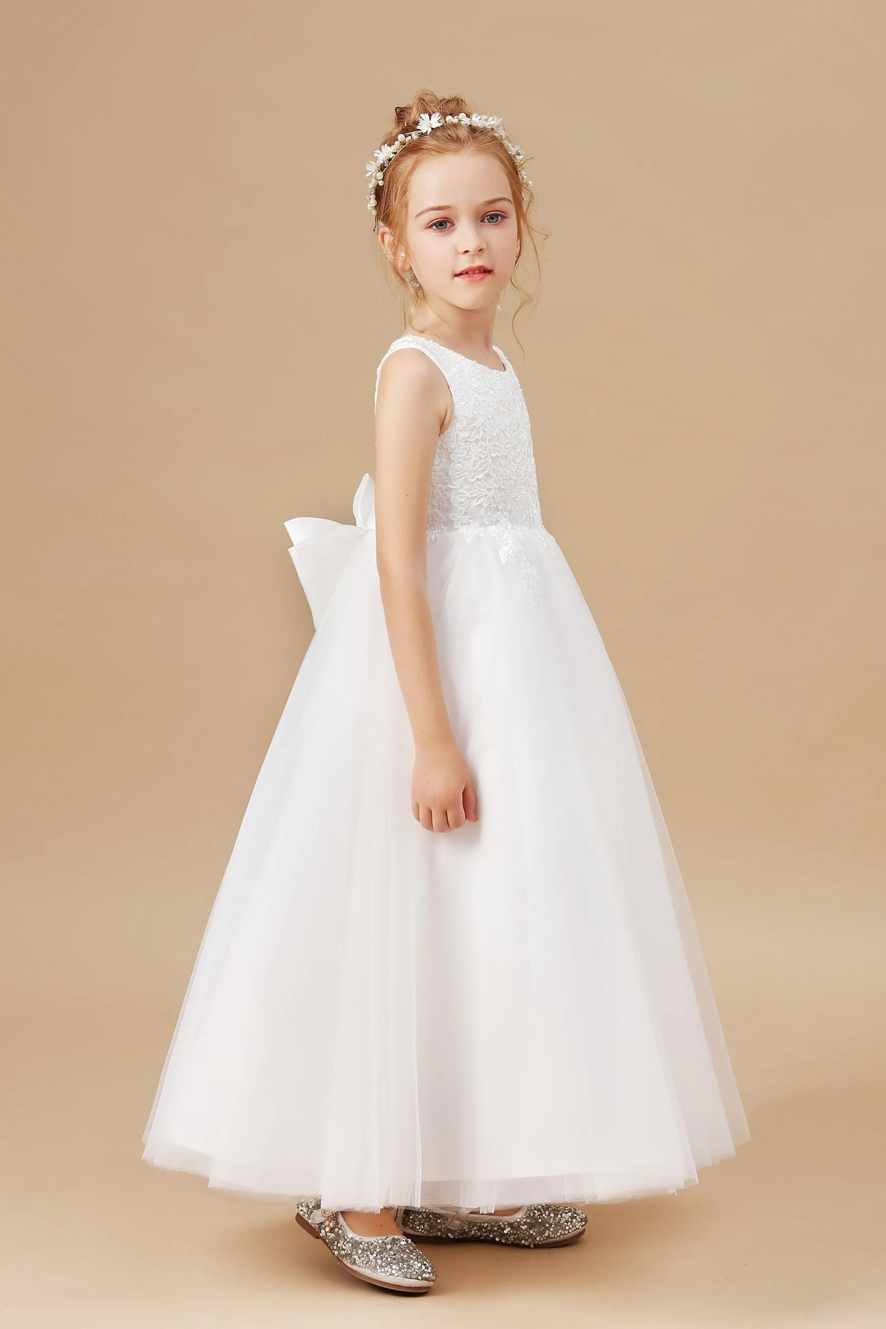 Applique Cute Sleeveless Tulle Flower Girl Dresses With Bownot