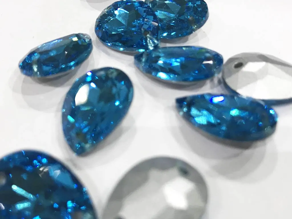 Aqua Blue Drop 2 Hole Glass Stones (18x13 mm)