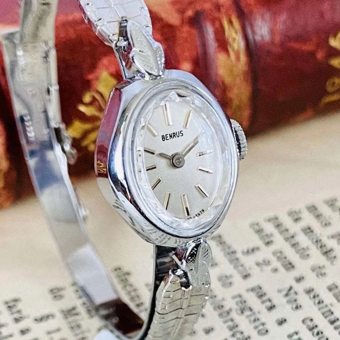 Benrus Wristwatch Manual Wind Ladies Vintage Bracelet