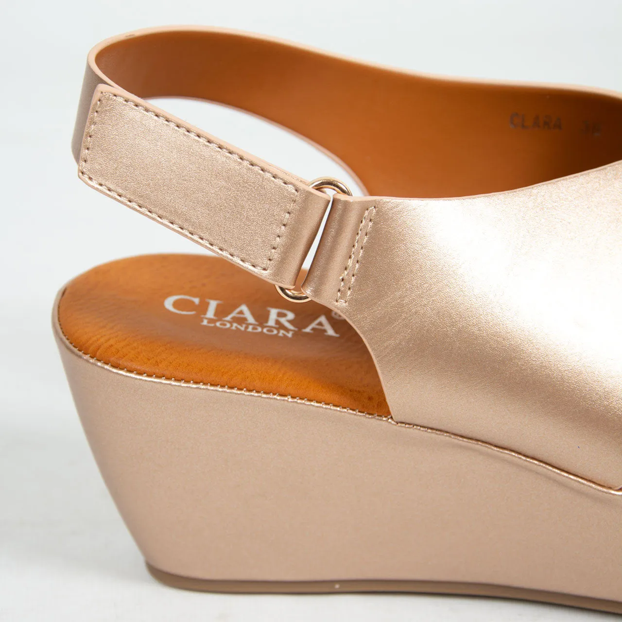 Clara Wedge | Champagne