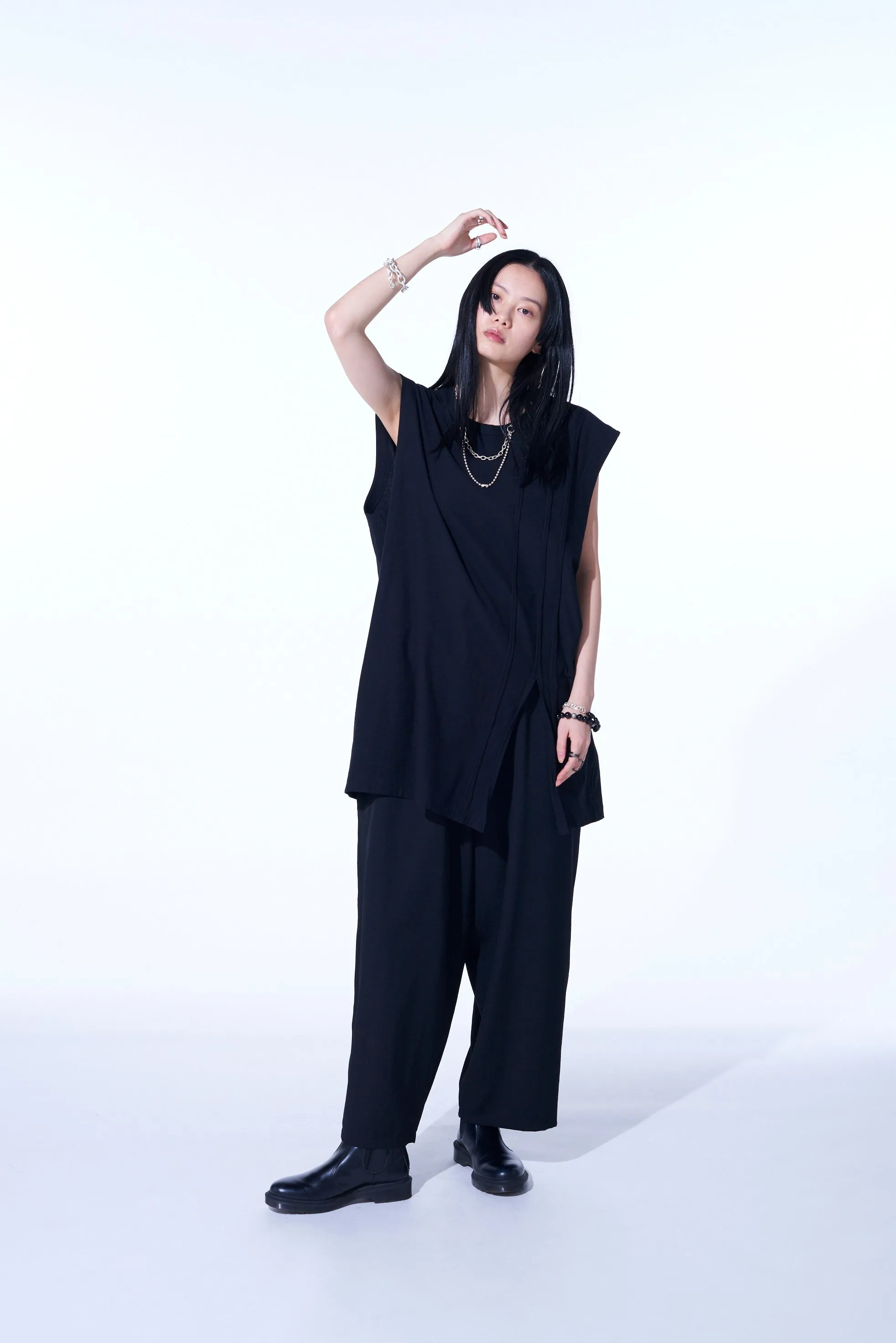 COTTON JERSEY VERTICALLY GRAFTED SLEEVELESS TOP WITH HEM SLIT