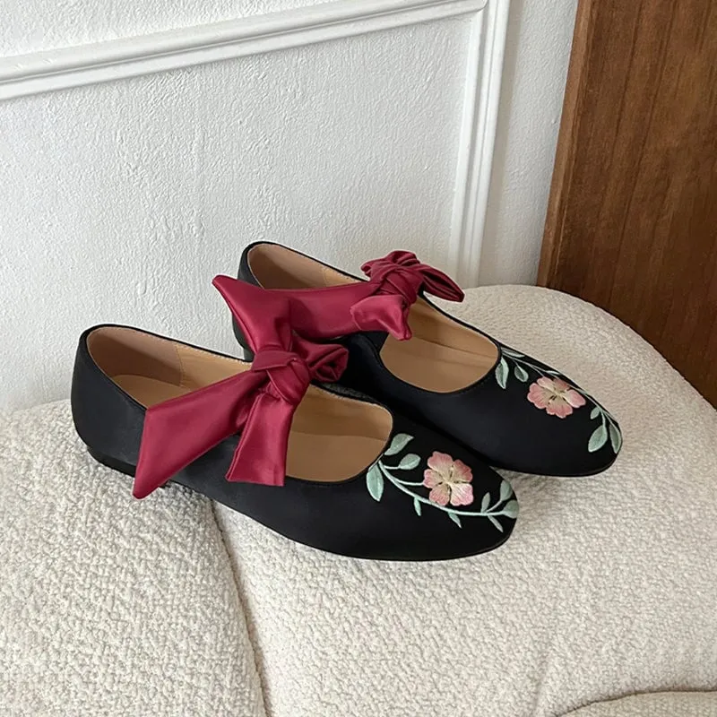 Embroidered Flowers Leather Mary Jane Shoes Flat Sole Silk Bowknot in Yellow/Black