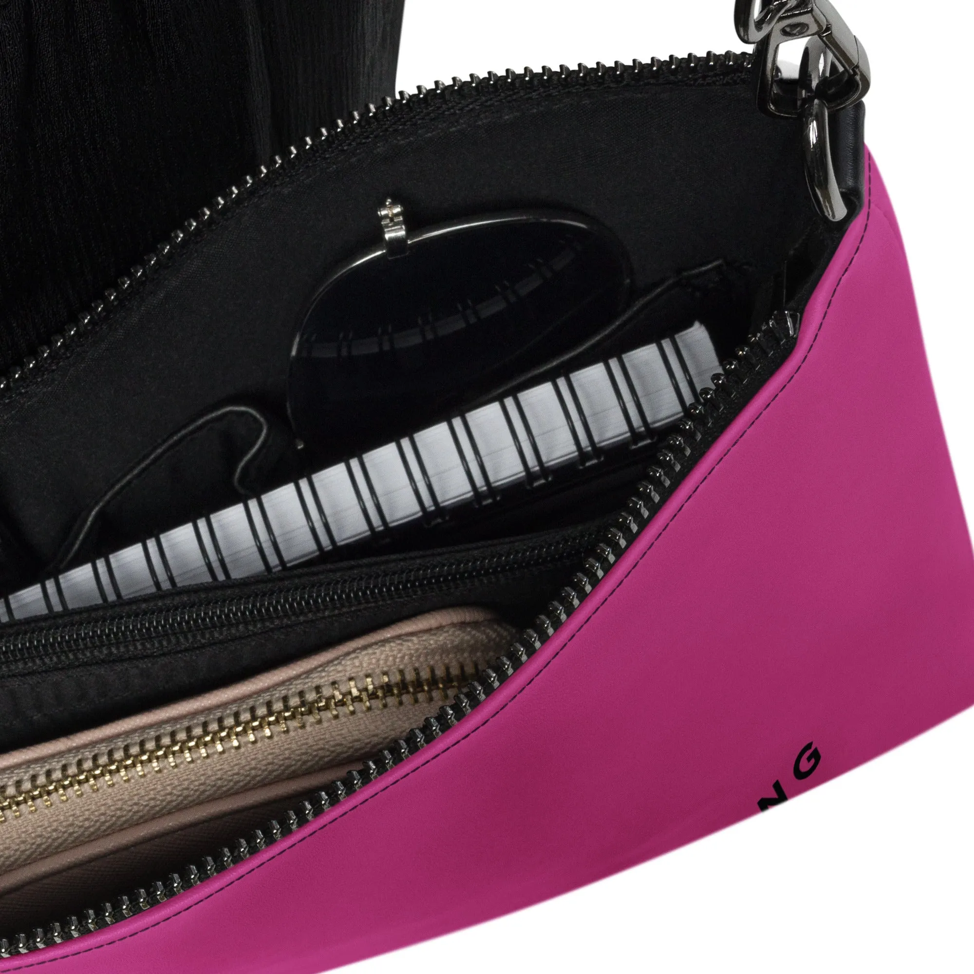 ICONIC WRISTLET - I BELIEVE IN PINK.