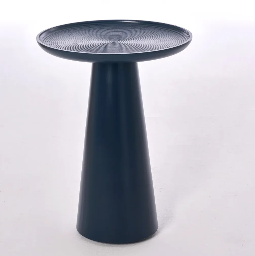 Ressa- Side Table